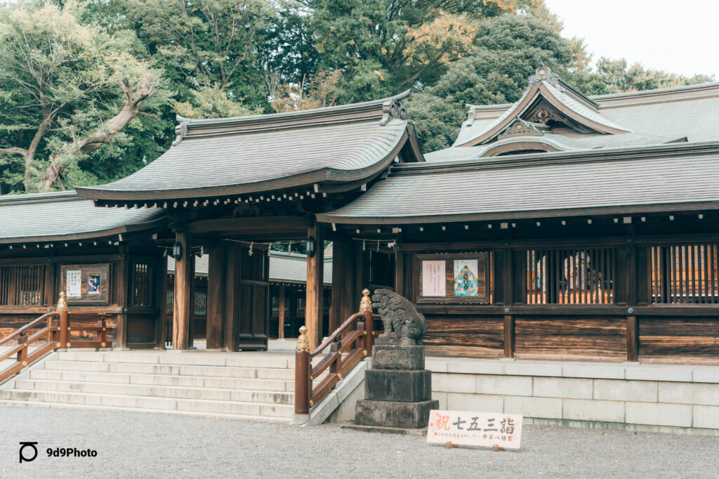 井草八幡宮の新門