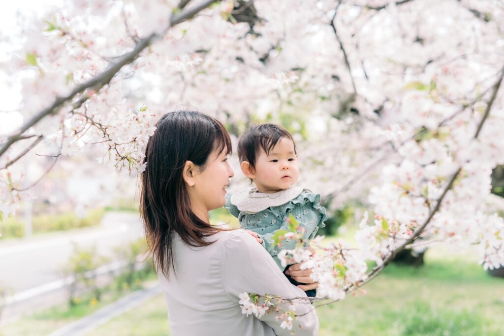 桜の親子写真