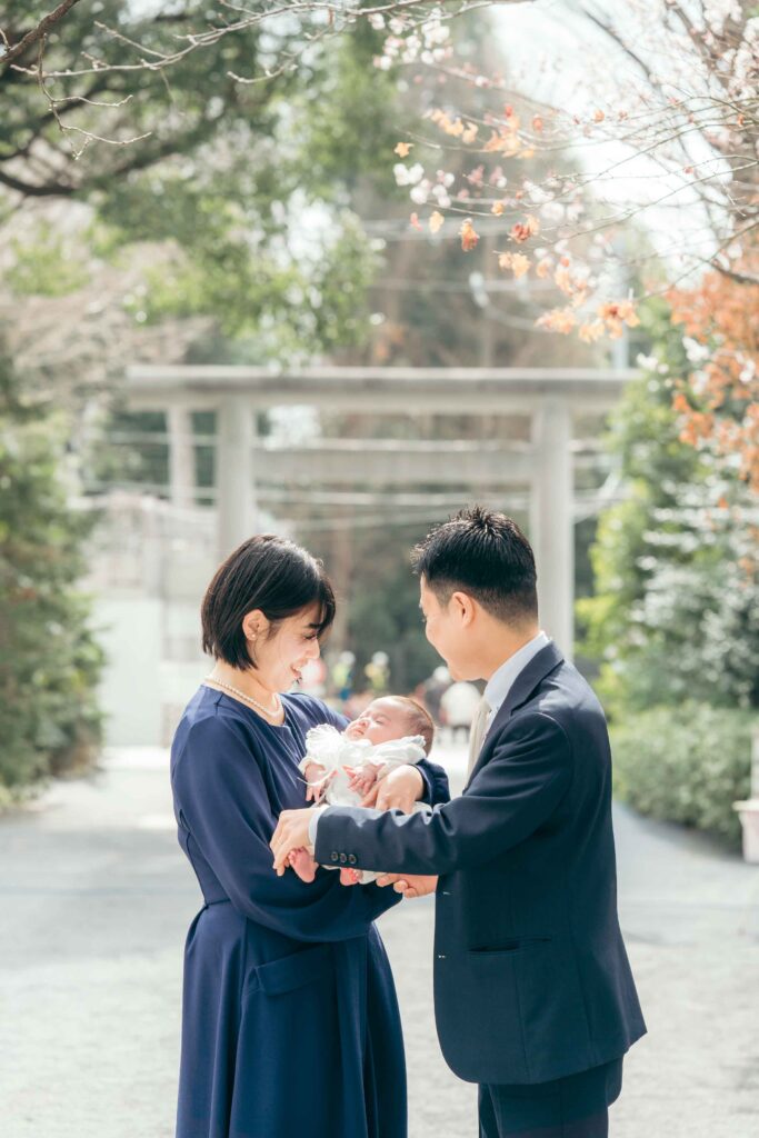 阿佐ヶ谷神明宮 大鳥居でのお宮参り撮影