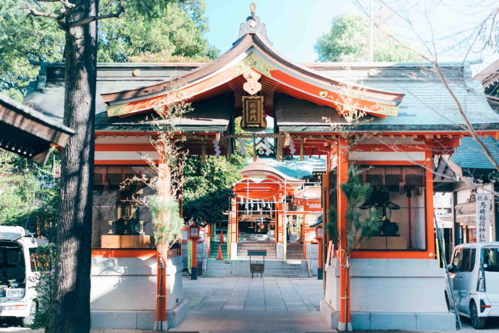 馬橋稲荷神社の随神門